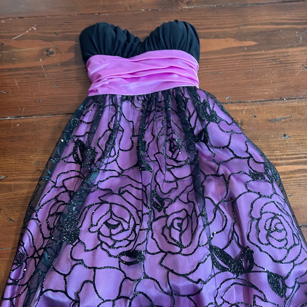 Blondie Nites Formal Dress